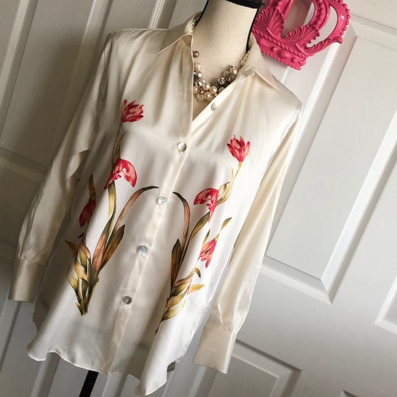 Zara Tops - ZARA Buttoned Flower Print Shirt